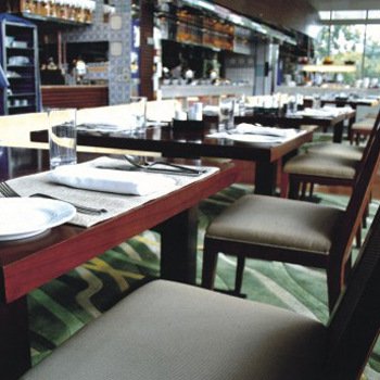 成都酒店餐桌椅定制